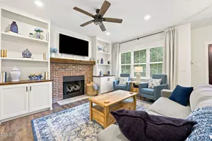 552 N Orange St, Coats, NC 27521 - Photo 5