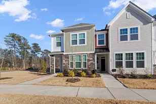 389 Channel Drop Dr, Clayton, NC 27520 - Photo 3