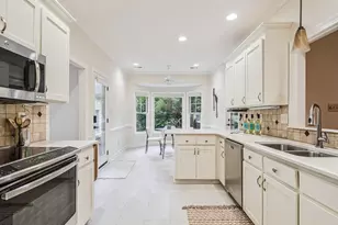 113 Prestwick Pl Pl, Cary, NC 27511 - Photo 13