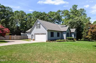 400 La Vista Ct, Benson, NC 27504 - Photo 3