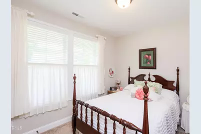 176 Glenwood Court, Spring Lake, NC 28390 - Photo 5