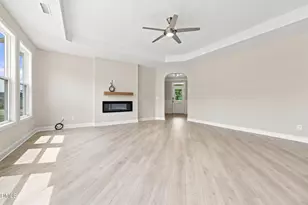 208 Speyburn St, Sanford, NC 27330 - Photo 7