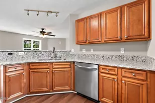 390 Comanche Dr, Erwin, NC 28339 - Photo 7