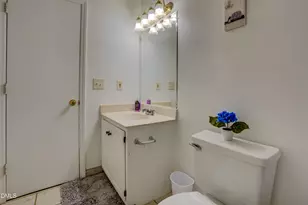 618 Applecross Dr, Cary, NC 27511 - Photo 9