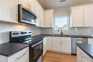 315 S Ethel St, Selma, NC 27576 - Photo 11