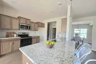 46 Poplar Dr, Spring Lake, NC 28390 - Photo 11