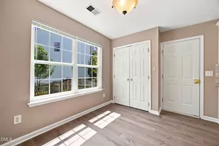 105 Thornton Green Pl, Holly Springs, NC 27540 - Photo 25