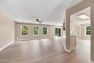 105 Thornton Green Pl, Holly Springs, NC 27540 - Photo 15