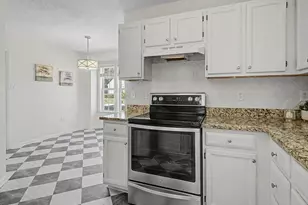 204 Stargate Rd, Holly Springs, NC 27540 - Photo 9
