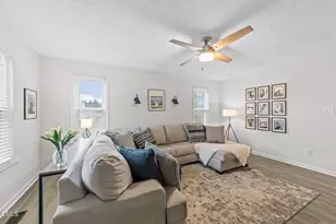 717 Slippery Bank Ct, Benson, NC 27504 - Photo 3