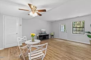 105 Fidelity St, Carrboro, NC 27510 - Photo 17