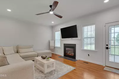 8104 Hartwood Glen Circle, Willow Springs, NC 27592 - Photo 9