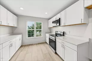 3057 Camden Creek Dr, Raleigh, NC 27610 - Photo 5