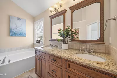 5525 Keowee Way, Raleigh, NC 27616 - Photo 29