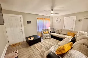 220 Hill St, Roxboro, NC 27573 - Photo 3