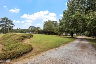 205 William Dr, Benson, NC 27504 - Photo 39
