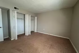 500 Umstead Dr, Chapel Hill, NC 27516 - Photo 7