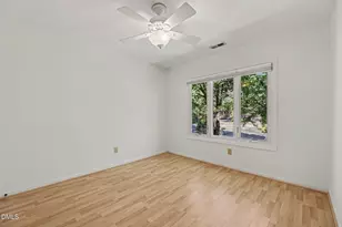 109 Mossbark Ln, Chapel Hill, NC 27514 - Photo 25