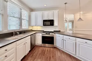 402 Presque Isle Ln, Chapel Hill, NC 27514 - Photo 17