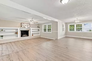 209 N Watauga Ave, Dunn, NC 28334 - Photo 23