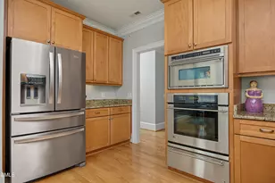 431 W Barbee Chapel Rd, Chapel Hill, NC 27517 - Photo 17