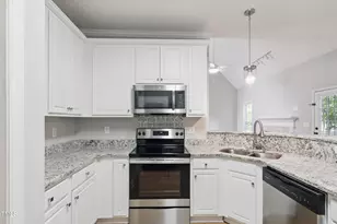 4418 Gallatree Ln, Raleigh, NC 27616 - Photo 15