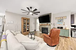463 E Clydes Pt Wy, Wendell, NC 27591 - Photo 9