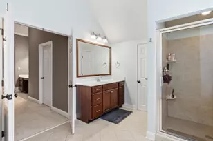 9015 Treesdale Ln, Raleigh, NC 27617 - Photo 25