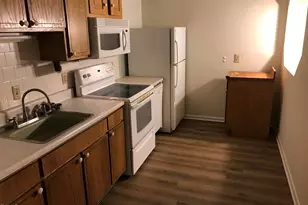 130 S Estes Dr, Chapel Hill, NC 27514 - Photo 5