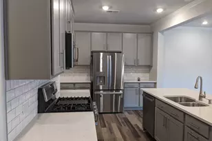 1728 Barrett Run Trl, Apex, NC 27502 - Photo 3
