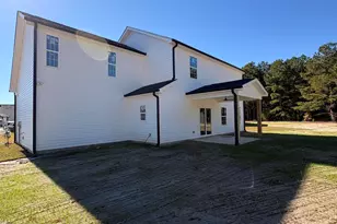 1585 Eastbay Dr, Fayetteville, NC 28312 - Photo 3