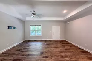 544 Shawnee Dr, Louisburg, NC 27549 - Photo 3