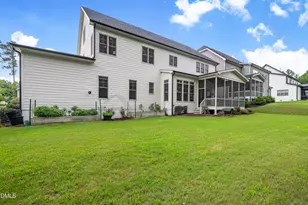 7628 Ballard Hill Ln, Cary, NC 27519 - Photo 35