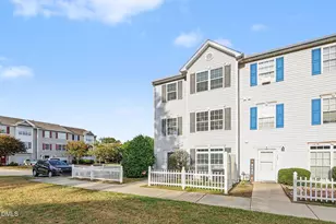 8600 Neuse Landing Ln, Raleigh, NC 27616 - Photo 5