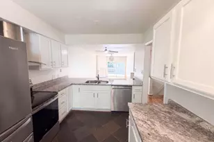 704 Green Ridge Dr, Raleigh, NC 27609 - Photo 11