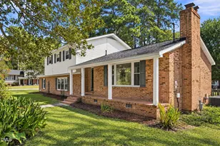 1201 S Crescent Dr, Smithfield, NC 27577 - Photo 3
