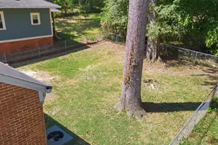 812 W Markham Ave, Durham, NC 27701 - Photo 19