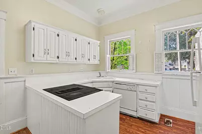 202 N Green Street, Selma, NC 27576 - Photo 9