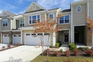 10118 Knotty Pine Ln, Raleigh, NC 27617 - Photo 3