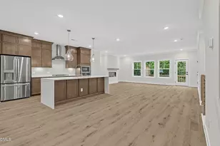725 Mildred Oaks Ct, Cary, NC 27519 - Photo 11
