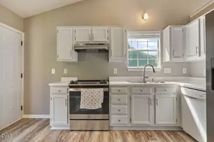 208 Bateau Rd, Holly Springs, NC 27540 - Photo 9