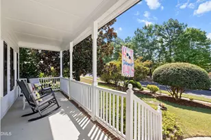 922 Haywards Heath Ln, Apex, NC 27502 - Photo 5