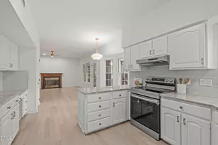 113 Stokesay Ct, Cary, NC 27513 - Photo 15