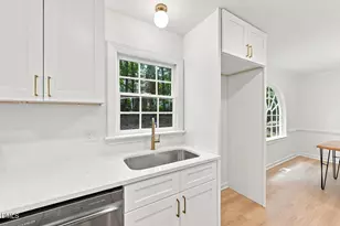 8929 Lindenshire Rd, Raleigh, NC 27615 - Photo 7