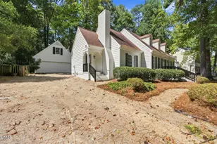 8929 Lindenshire Rd, Raleigh, NC 27615 - Photo 37