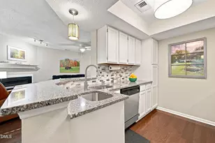 101 Marbury Ct, Cary, NC 27513 - Photo 3
