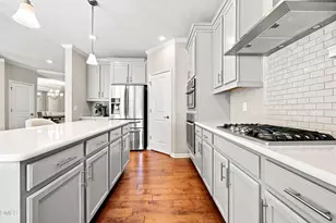 7104 Pamlico Bay Dr, Cary, NC 27519 - Photo 25