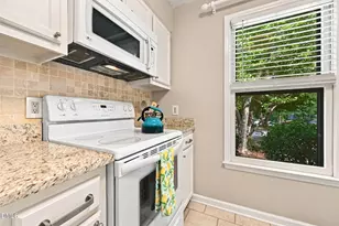 215 Applecross Dr, Cary, NC 27511 - Photo 7