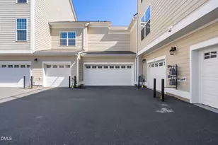 10320 Sablewood Dr, Raleigh, NC 27617 - Photo 25