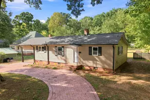 102 W Cardwell St, Madison, NC 27025 - Photo 47